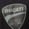 camiseta_negra_hombre_ducati_corse_escudo_gris_3 Camiseta negra Ducati Corse con escudo gris para hombre