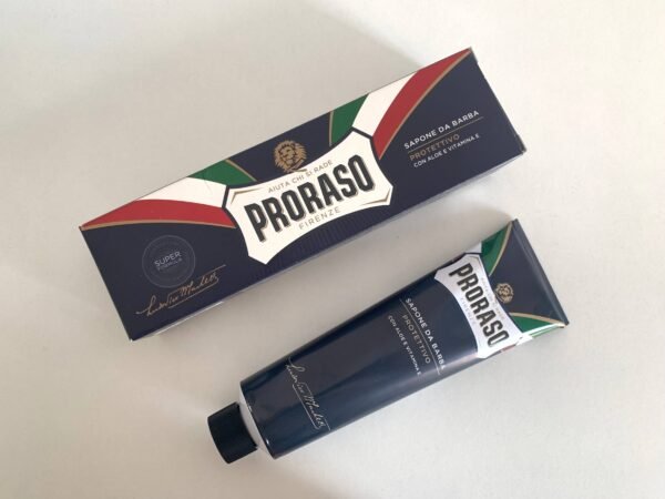 Crema de afeitar en tubo Proraso azul protectivo 150 ml